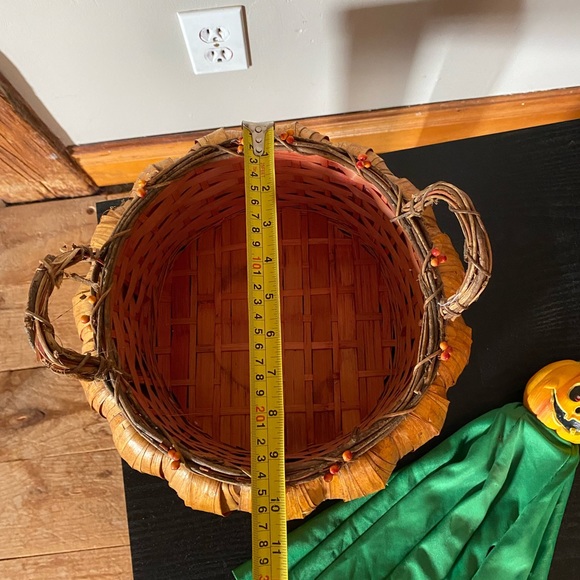 Halloween/Fall Decorations - Picture 3 of 4